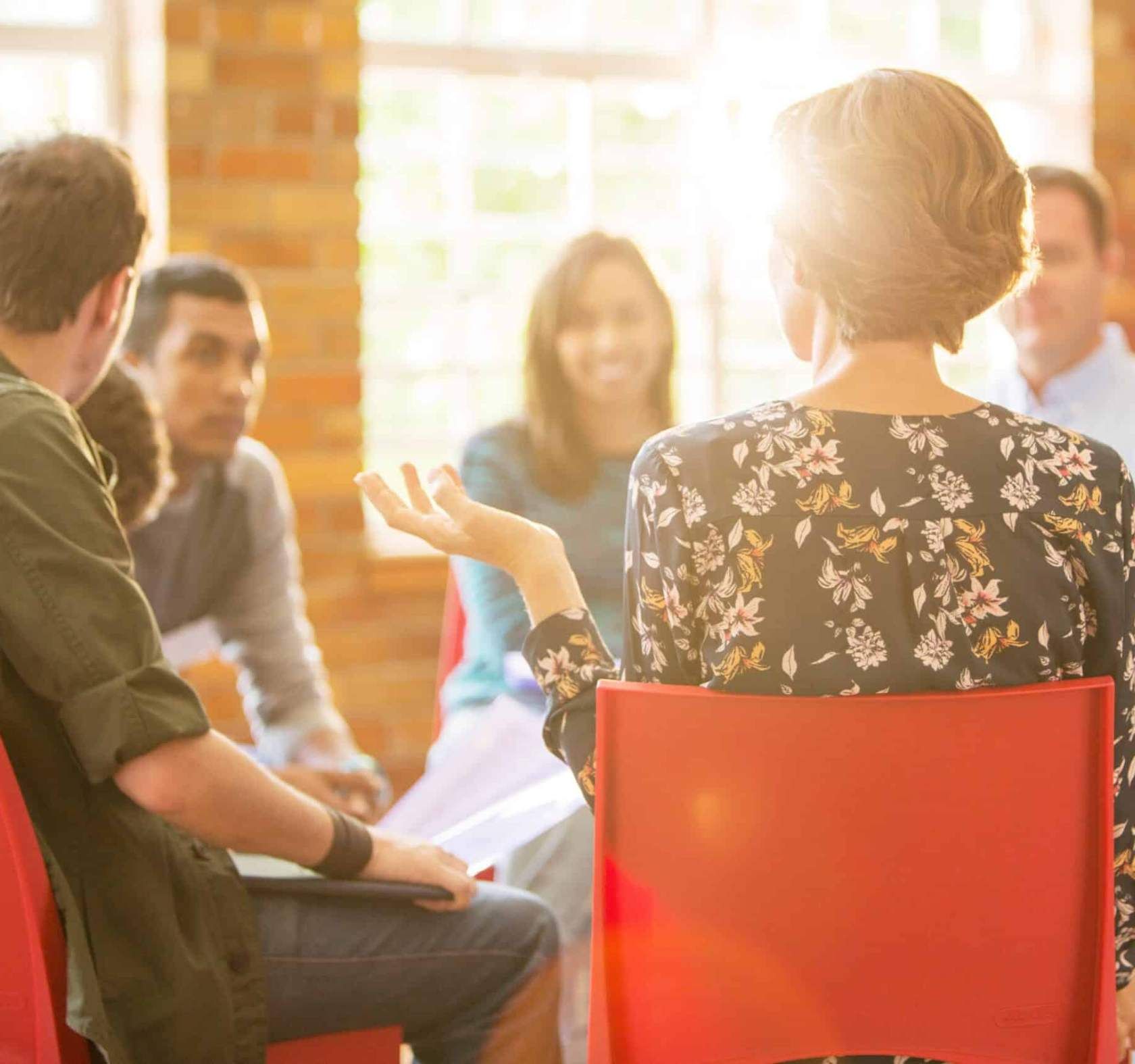 Evening group therapy during addiction treatment programs in Boulder, Colorado.
