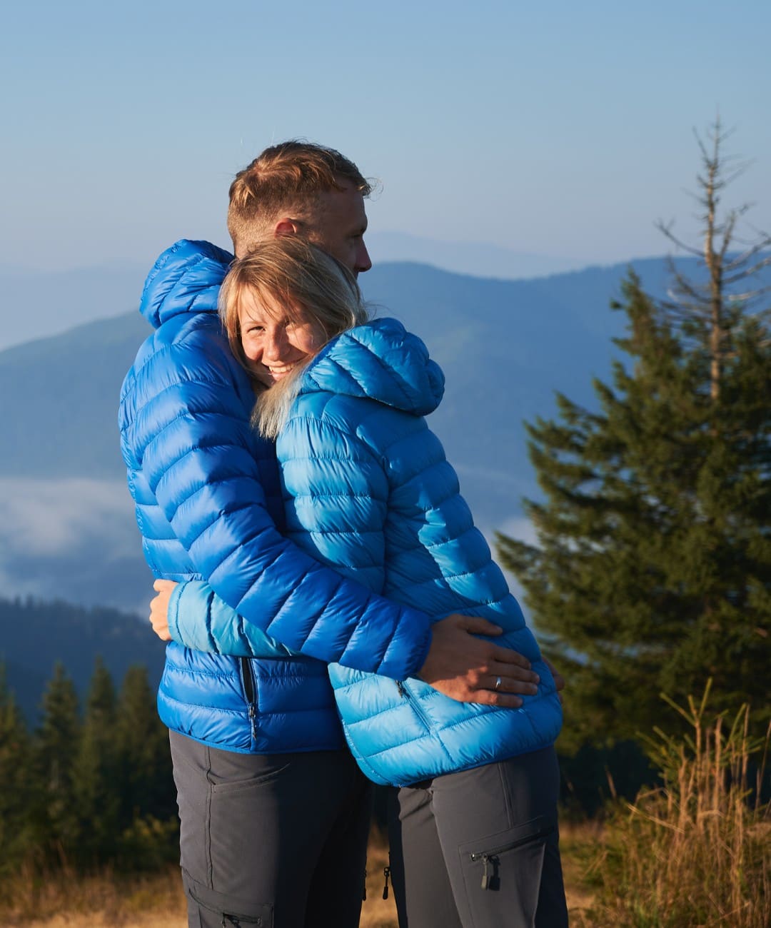 A couple embracing, reflecting the support of our CRAFT Family Curriculum.